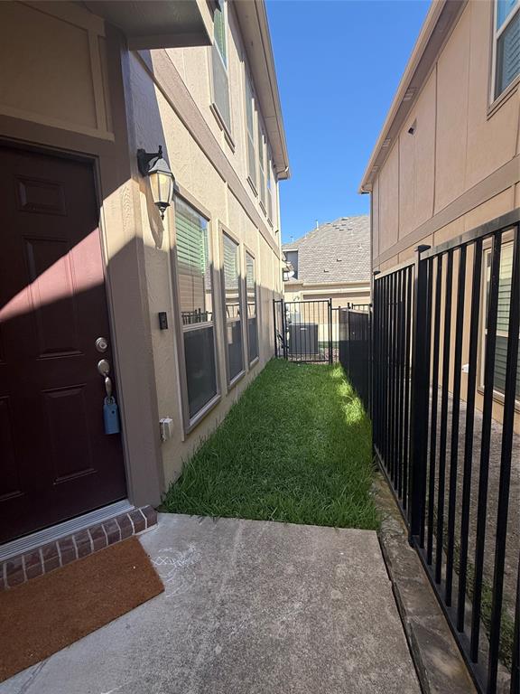 8700 Paradise Drive Property Photo 18