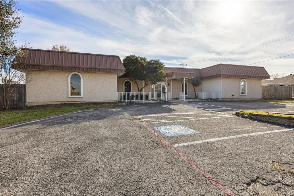 6605 Dan Danciger Road Property Photo 7