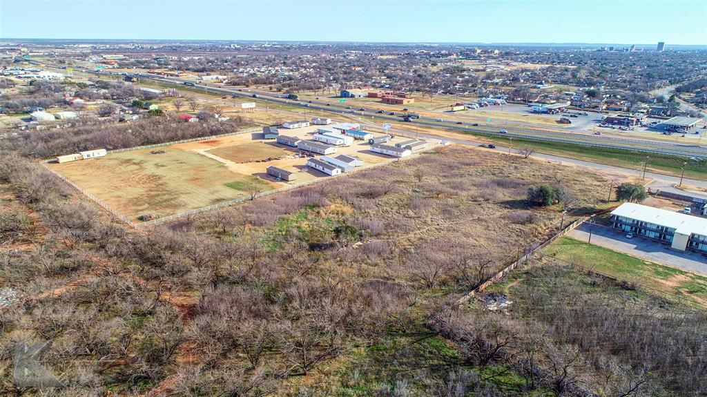 2182 W Overland Trail Property Photo 12