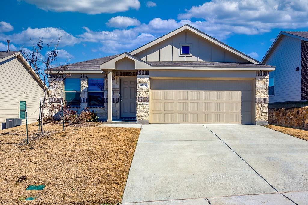 6712 Stony Point Road Property Photo 1