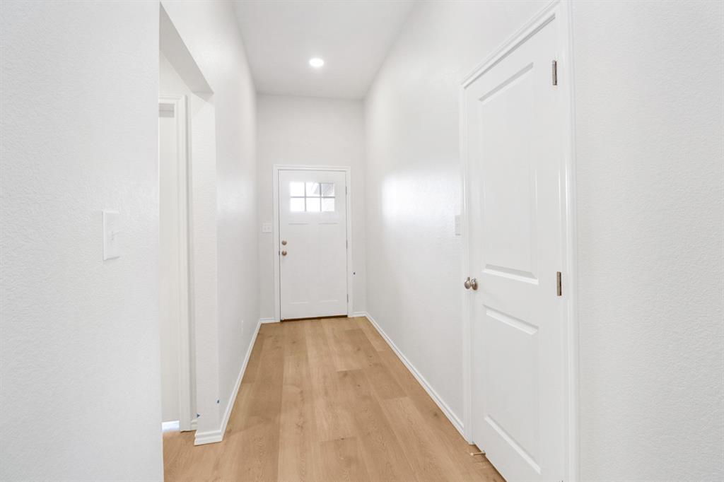 808 Bella Boulevard Property Photo 2