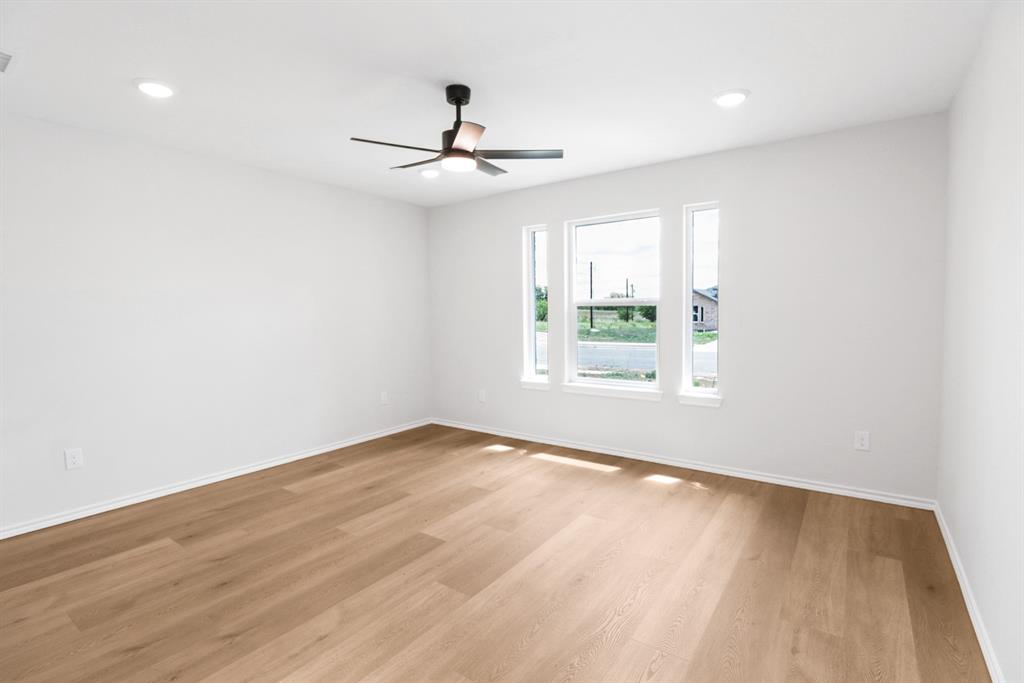 808 Bella Boulevard Property Photo 8