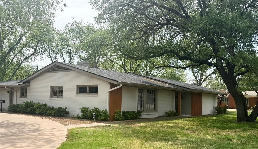 1459 Tanglewood Road Property Photo 1