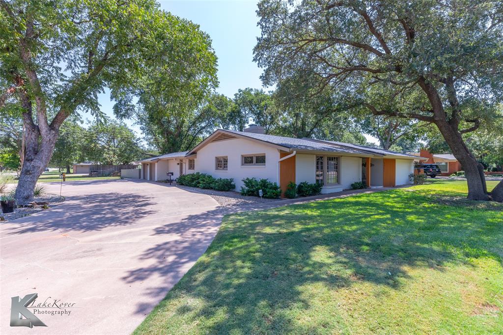 1459 Tanglewood Road Property Photo 1