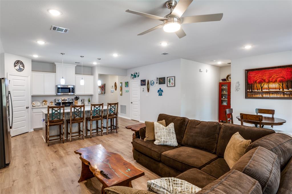 2313 Atlantic Avenue Property Photo 2
