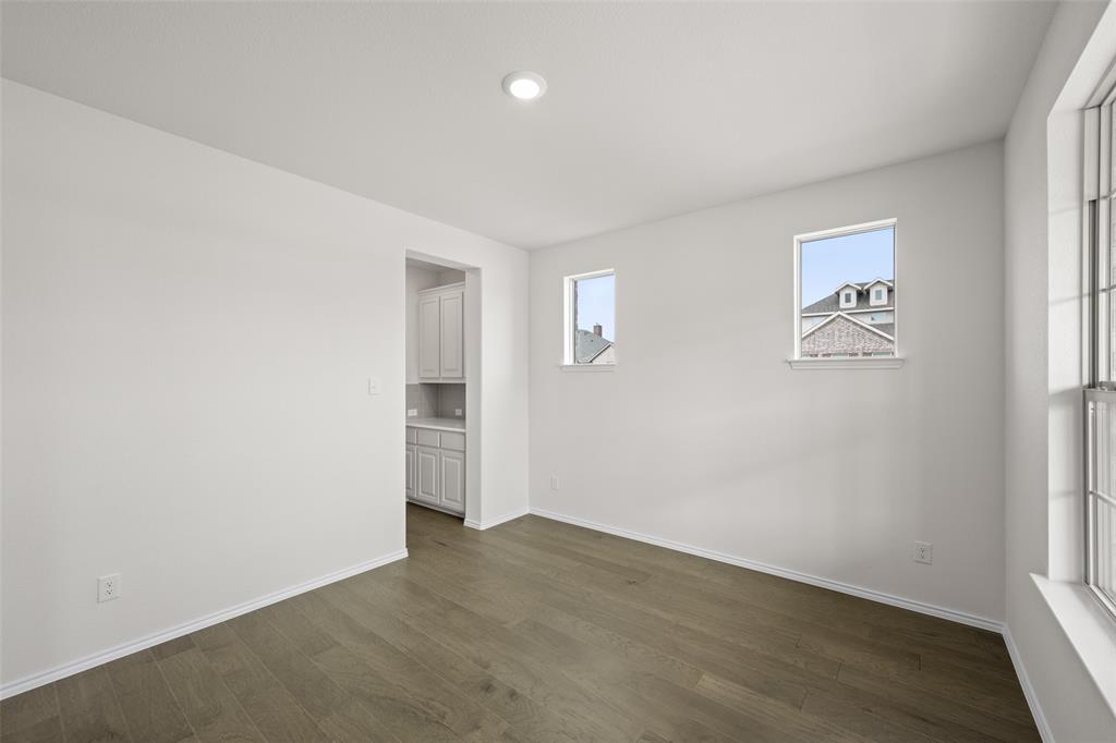 371 Freestall Drive Property Photo 14