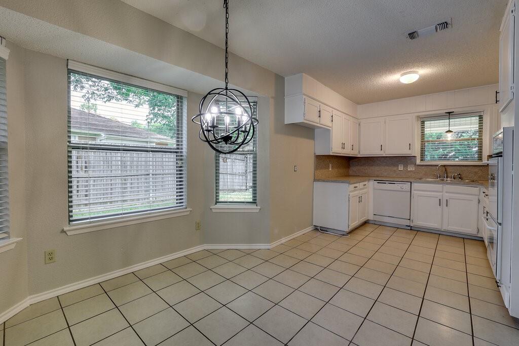4315 Woodmeadow Court Property Photo 18
