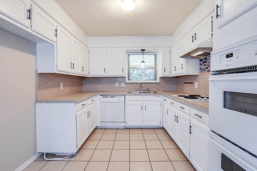 4315 Woodmeadow Court Property Photo 23