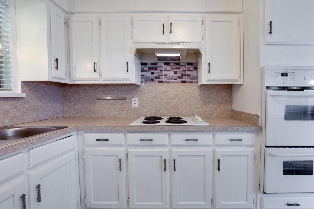 4315 Woodmeadow Court Property Photo 24