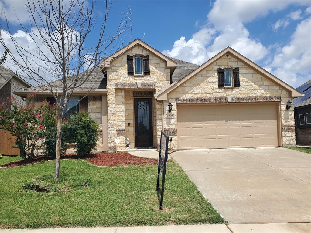 4228 Sweet Clover Lane Property Photo 2