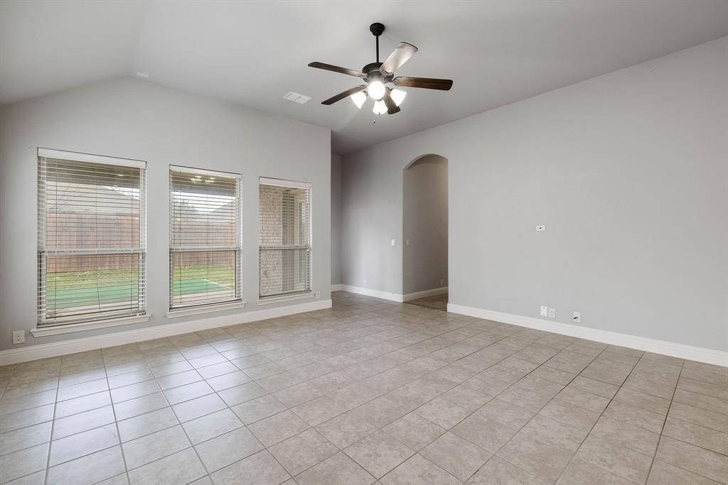 4228 Sweet Clover Lane Property Photo 18