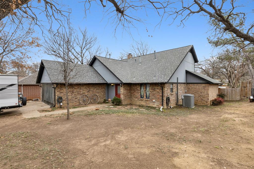 5205 Parliament Drive Property Photo