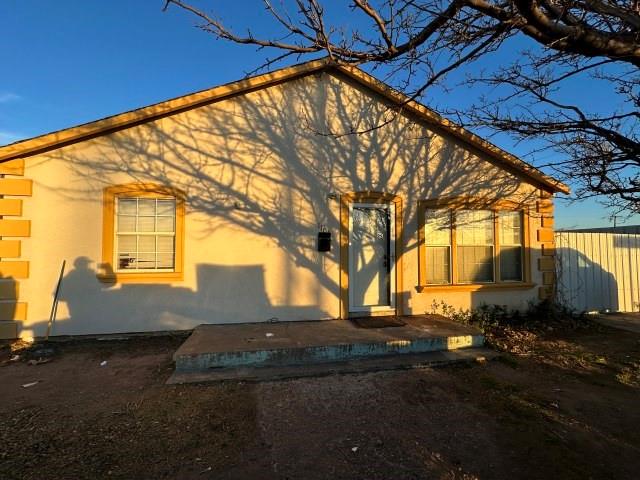 1104 N Buchanan Street Property Photo