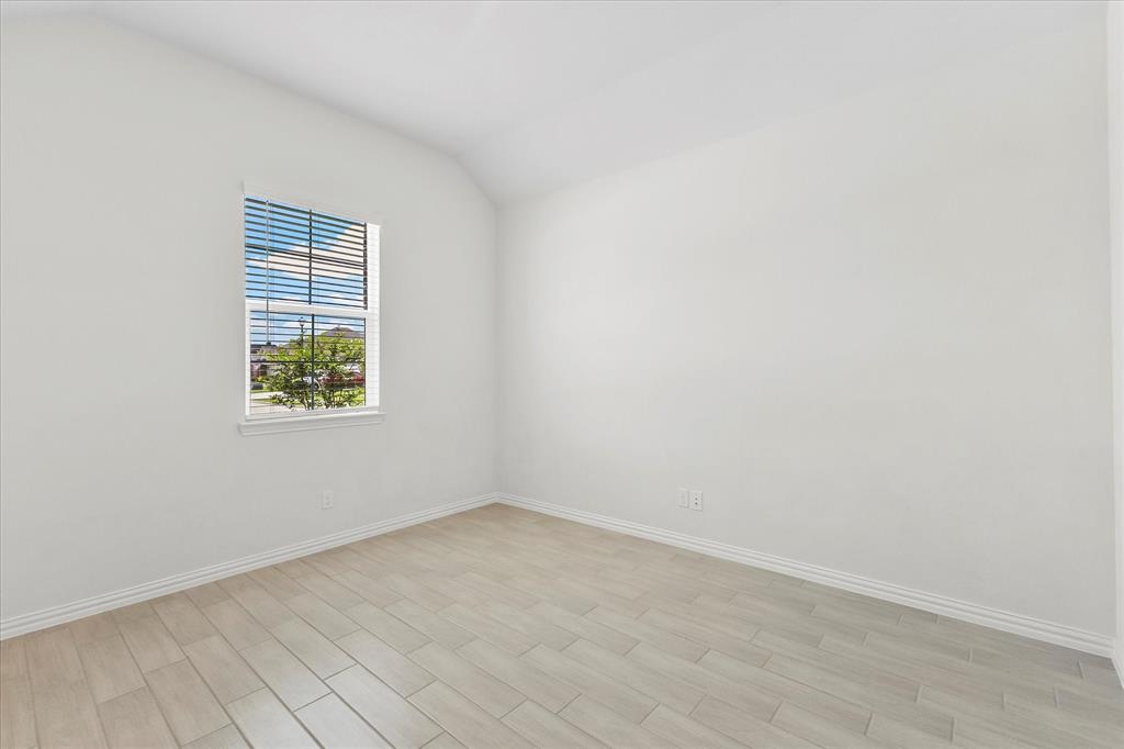 212 Skyward Lane Property Photo 5