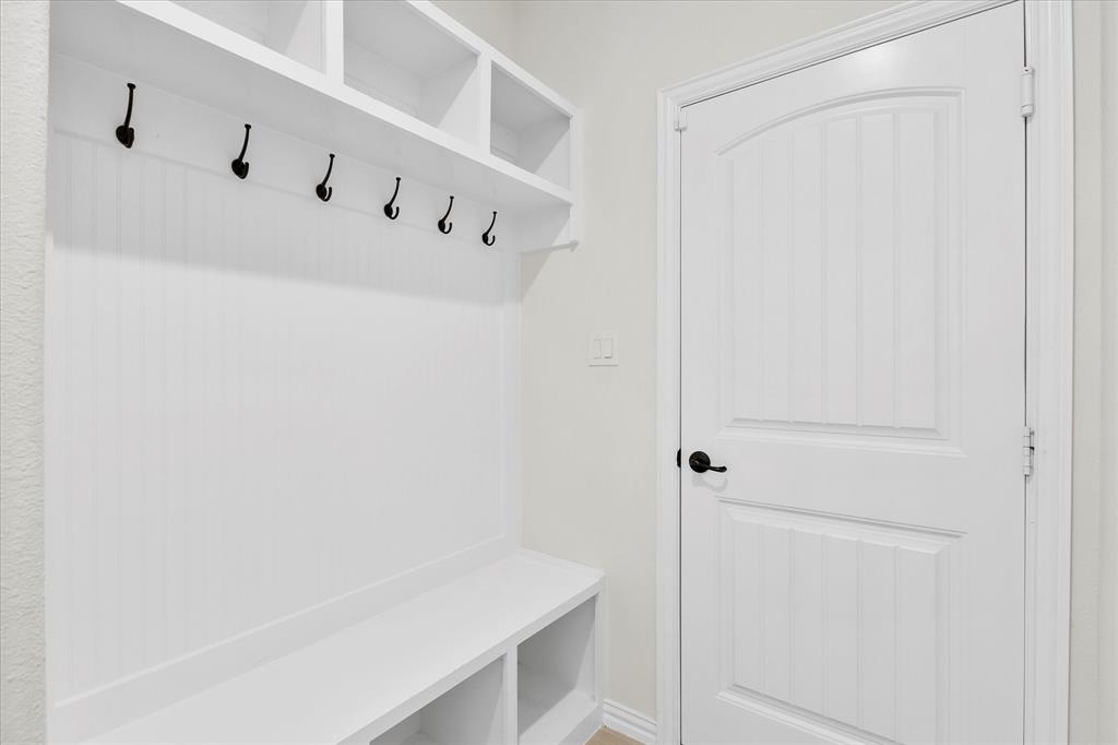 212 Skyward Lane Property Photo 25