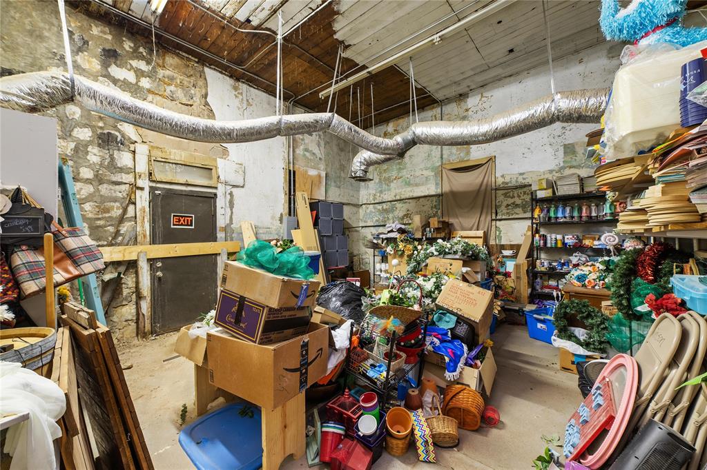 217 S Commercial Avenue Property Photo 21