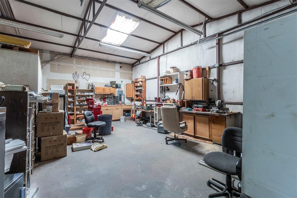 9840 Jacksboro Highway Property Photo 13