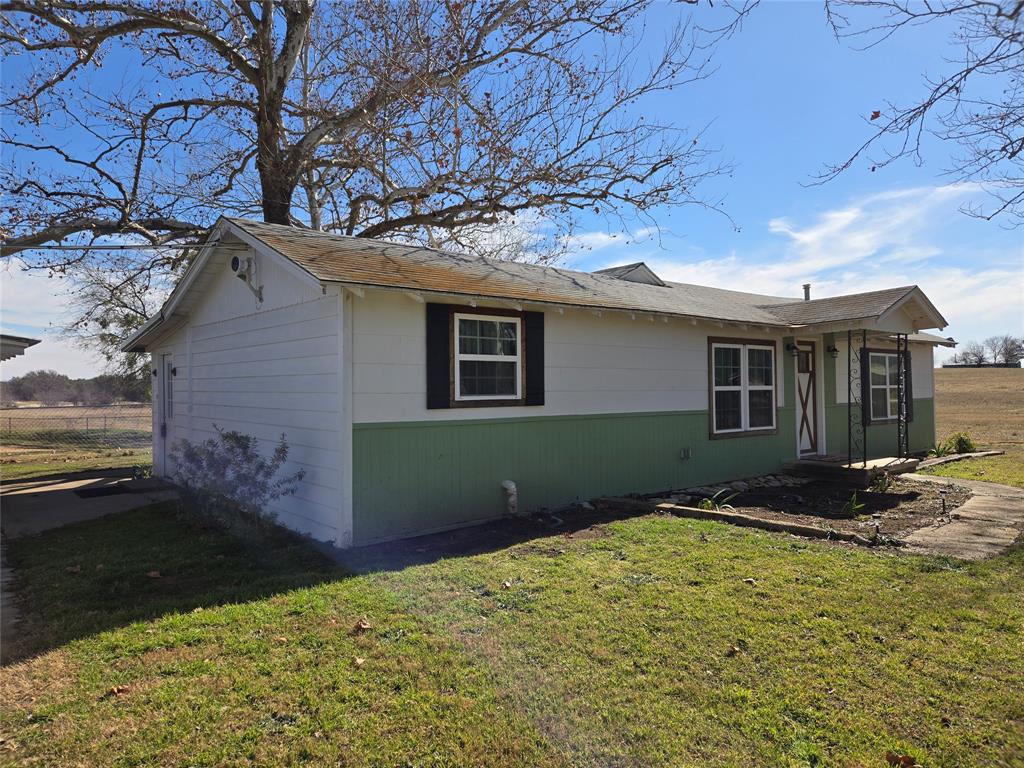 305 S Leon Street Property Photo