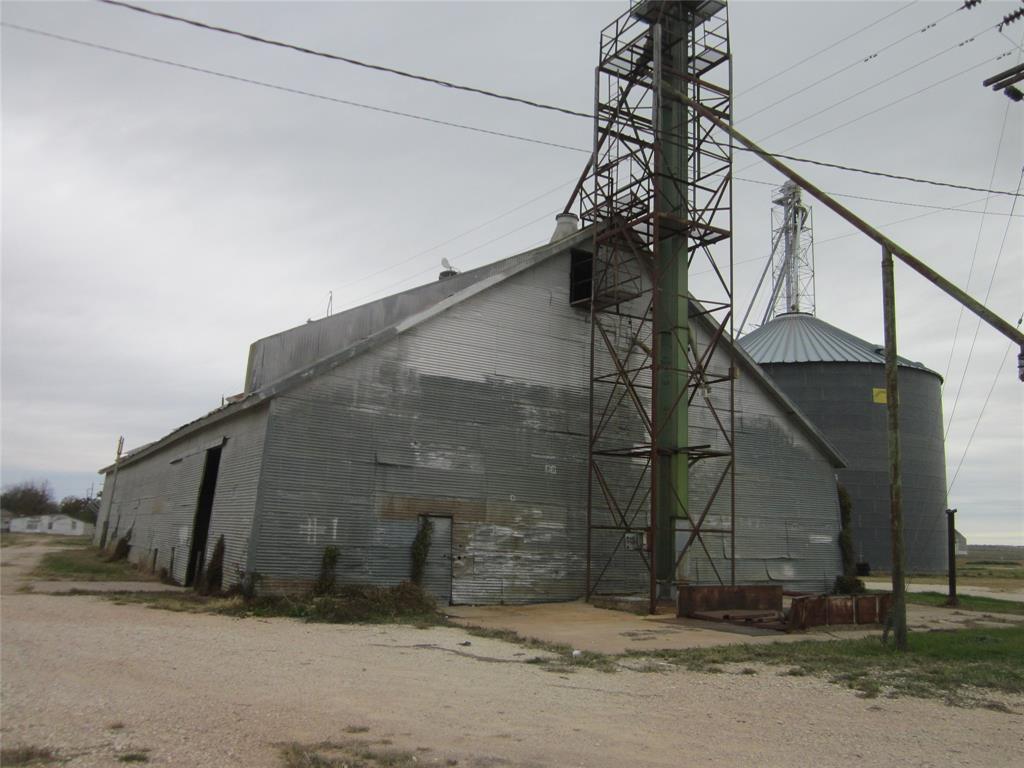 00 W Pierce Property Photo 2
