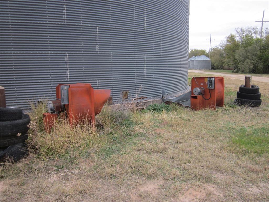 00 W Pierce Property Photo 11