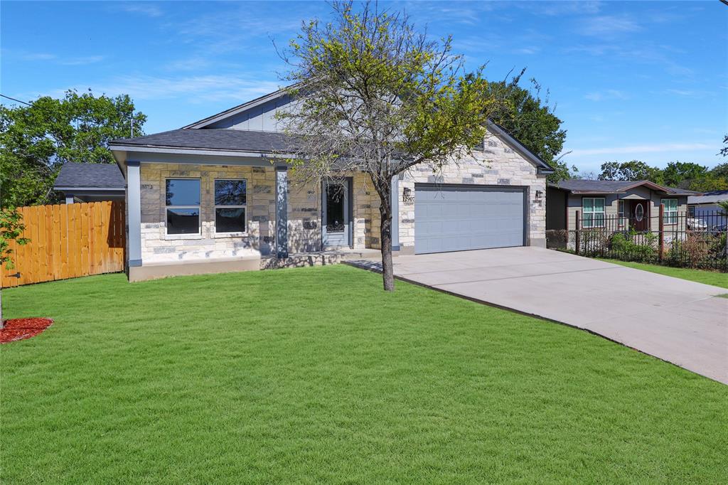 12907 Middle Lane Property Photo