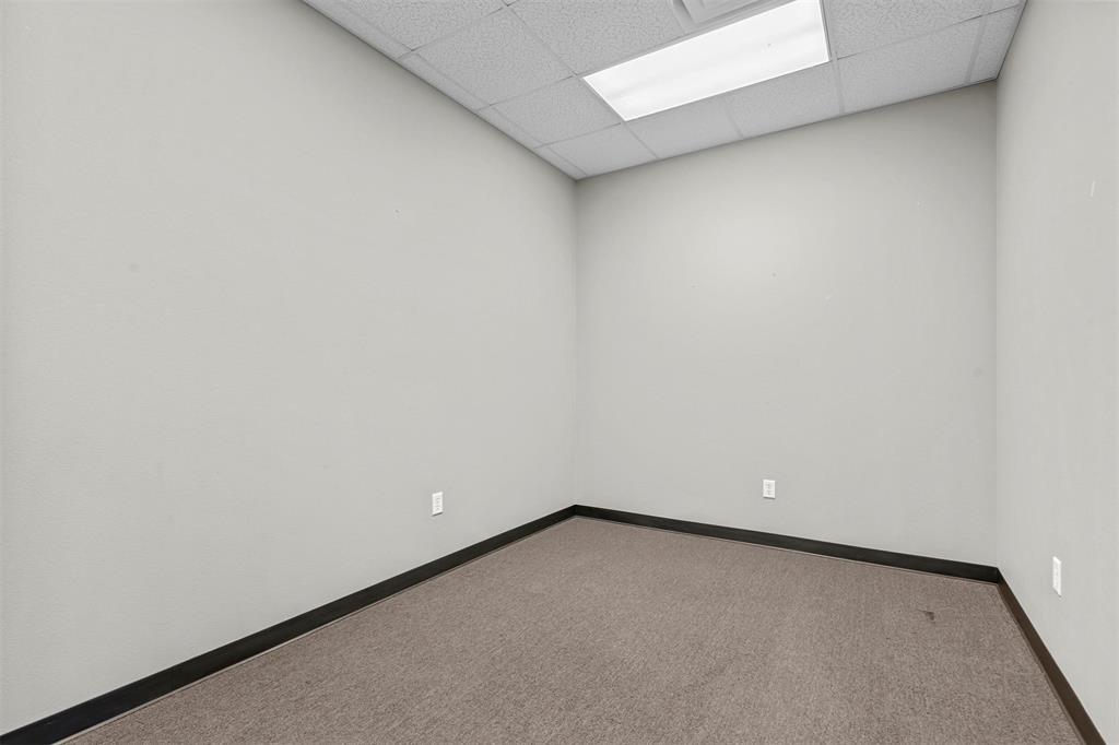 615 Johnson Avenue Property Photo 15