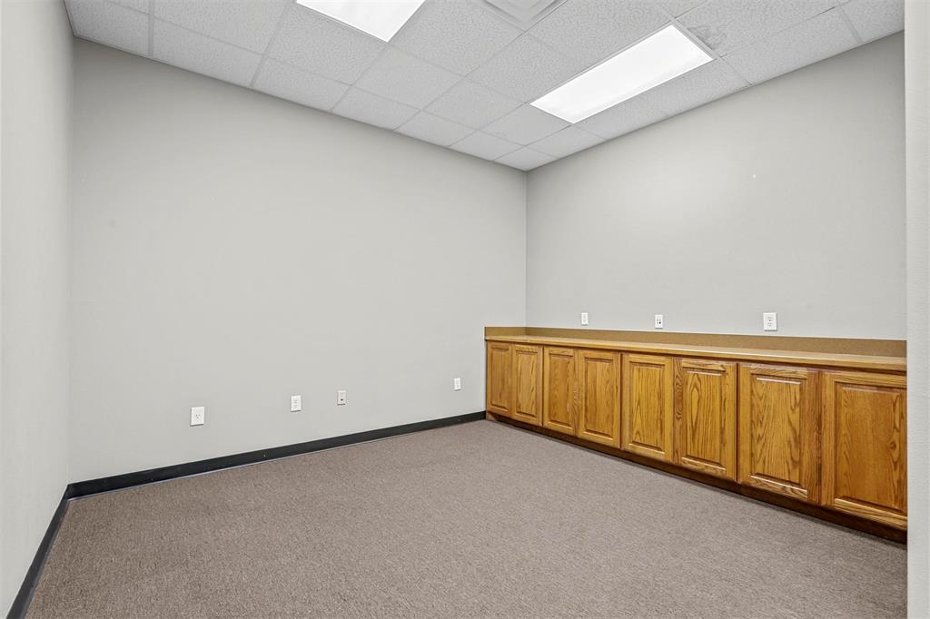 615 Johnson Avenue Property Photo 16