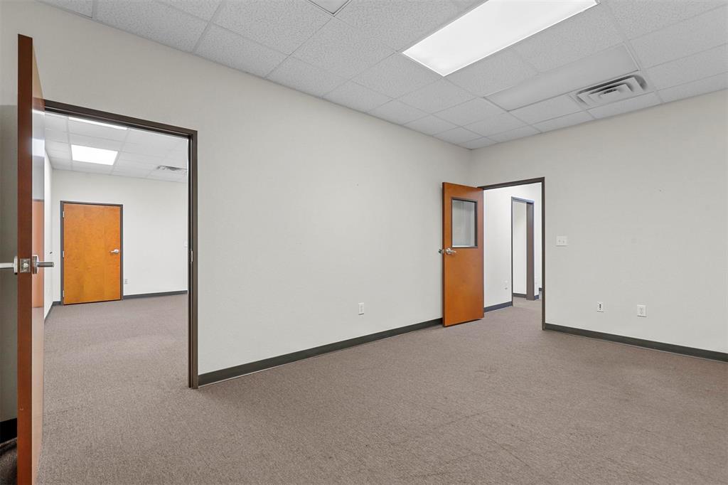 615 Johnson Avenue Property Photo 26
