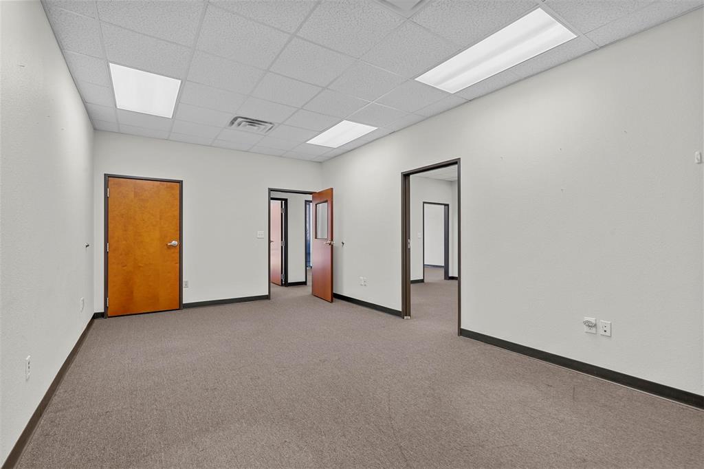 615 Johnson Avenue Property Photo 27