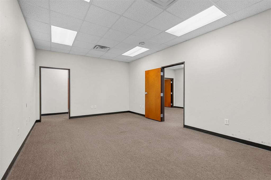 615 Johnson Avenue Property Photo 29