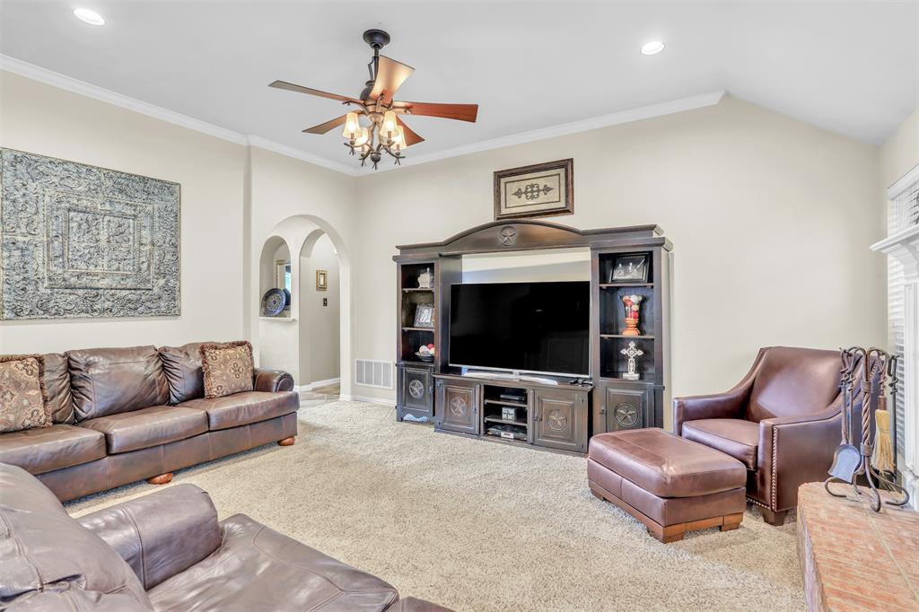 10121 Irish Ridge Street Property Photo 5