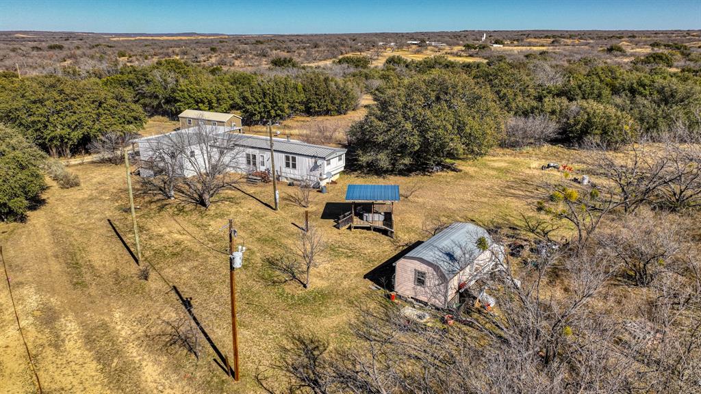 621 Private Road 902 Property Photo