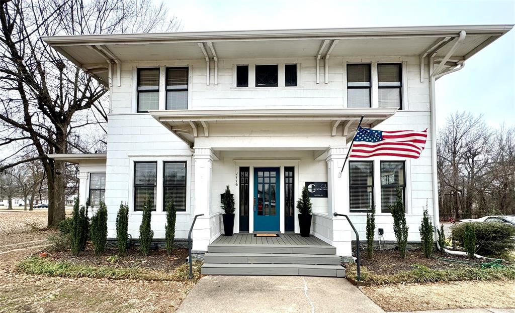 1116 Lamar Avenue Property Photo