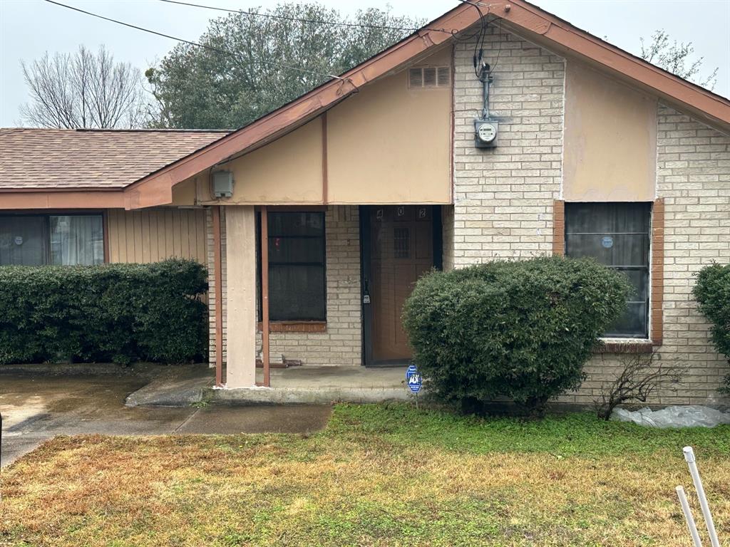 402 Dixon Street Property Photo