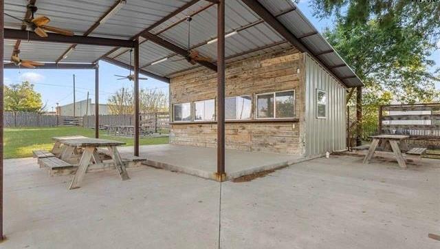 305 Sycamore Property Photo 14
