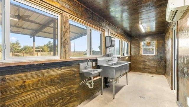 305 Sycamore Property Photo 17