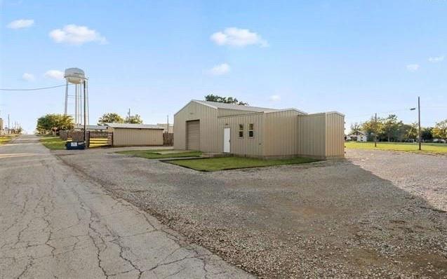 305 Sycamore Property Photo 24