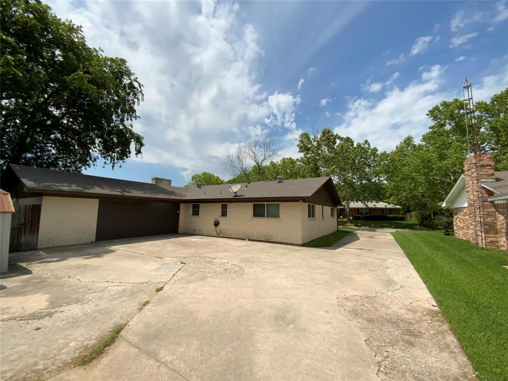 1714 Laurel Road Property Photo 1