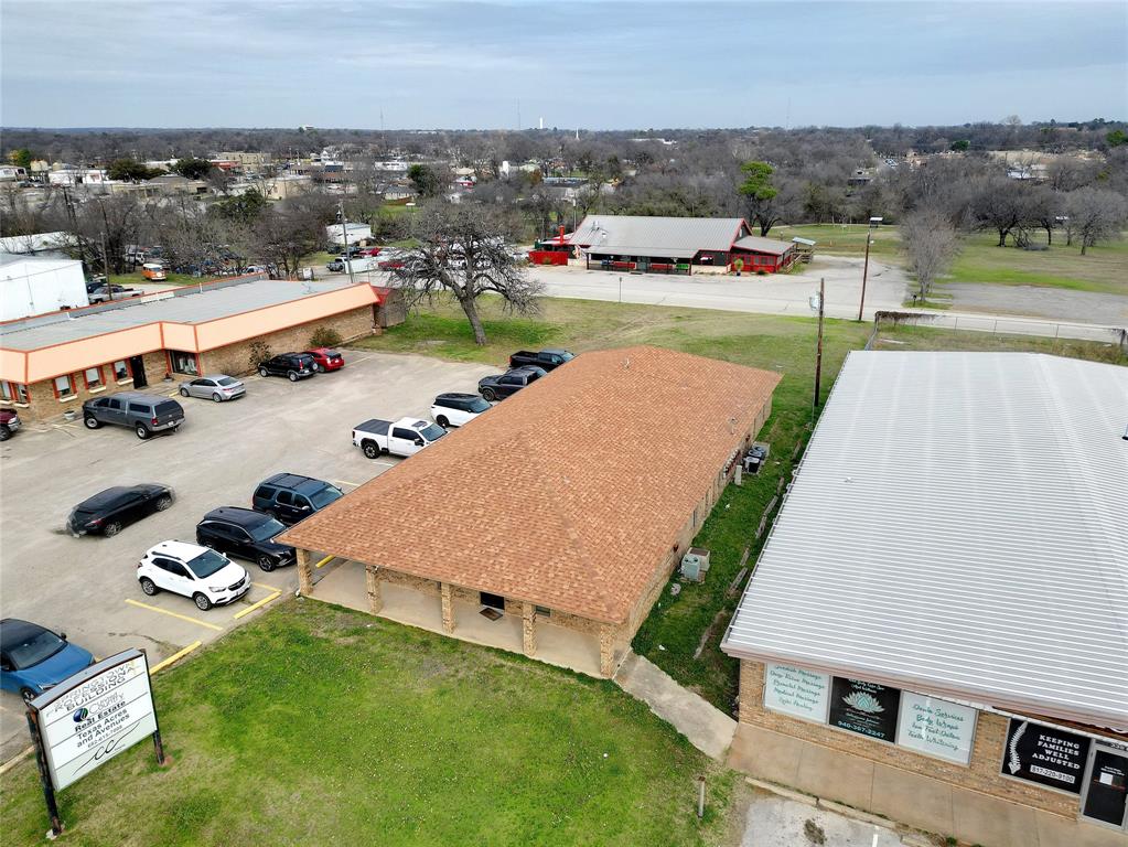 311 E Highway 199 Property Photo 3