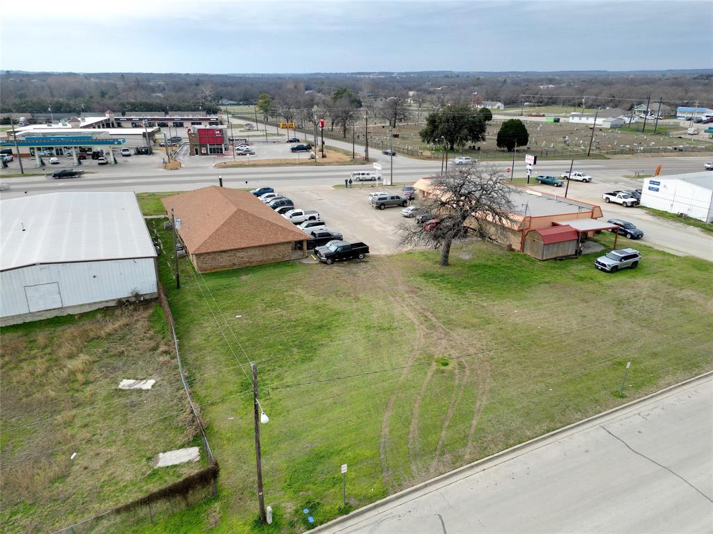 311 E Highway 199 Property Photo 4
