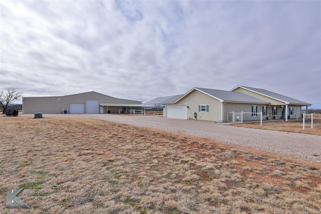 1098 E State Highway 36 Property Photo 2