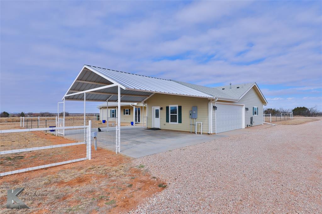 1098 E State Highway 36 Property Photo 5