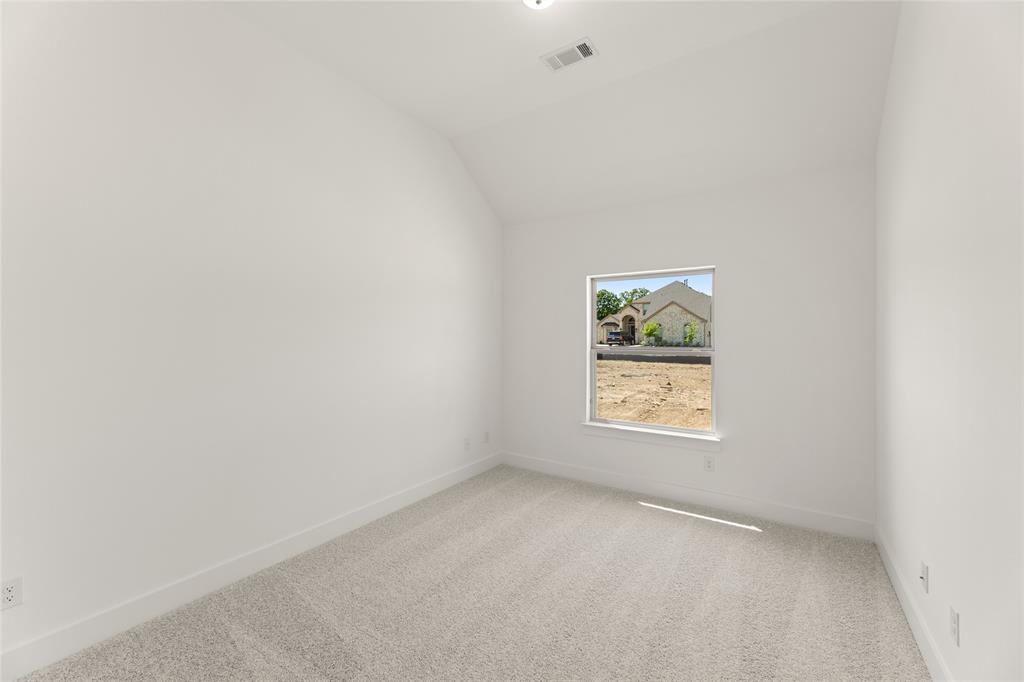 337 Loretta Property Photo 23