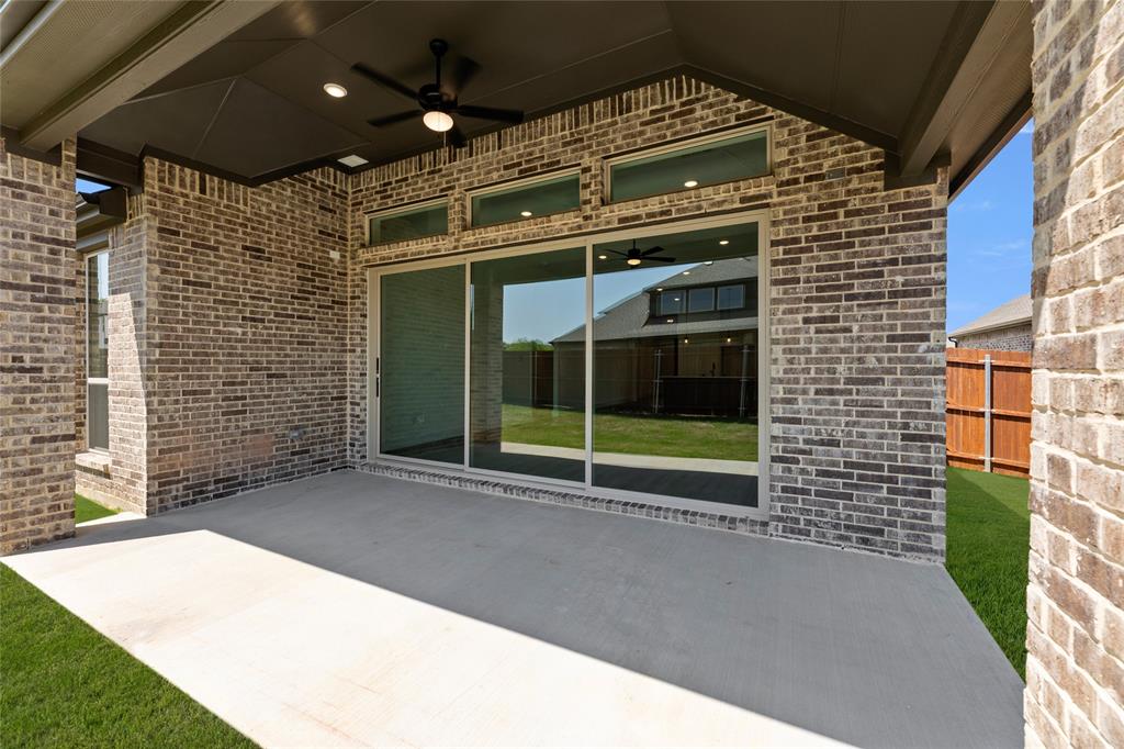337 Loretta Property Photo 25
