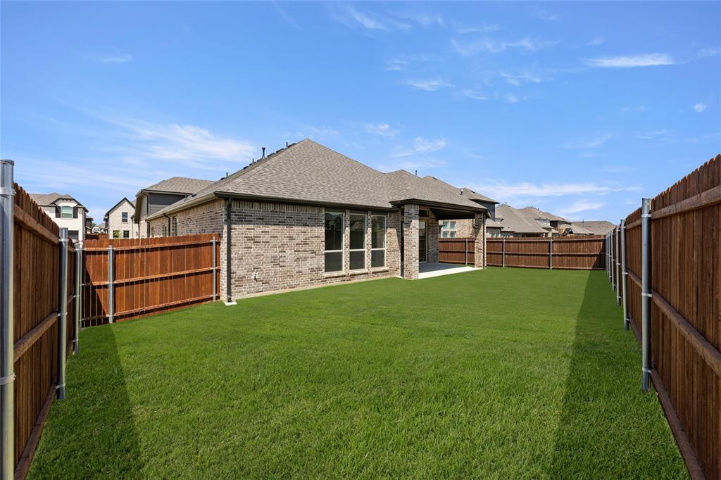 337 Loretta Property Photo 26