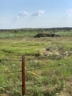 000 Mcdonald Property Photo 2