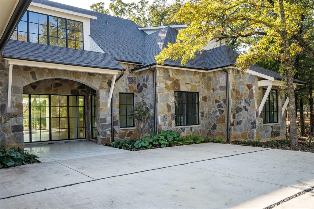 3810 Windward Way Property Photo 1