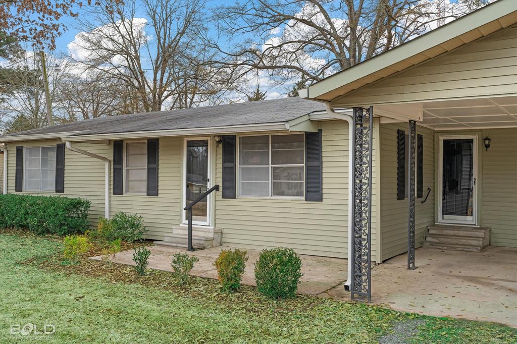 10806 Newson Road Property Photo 2