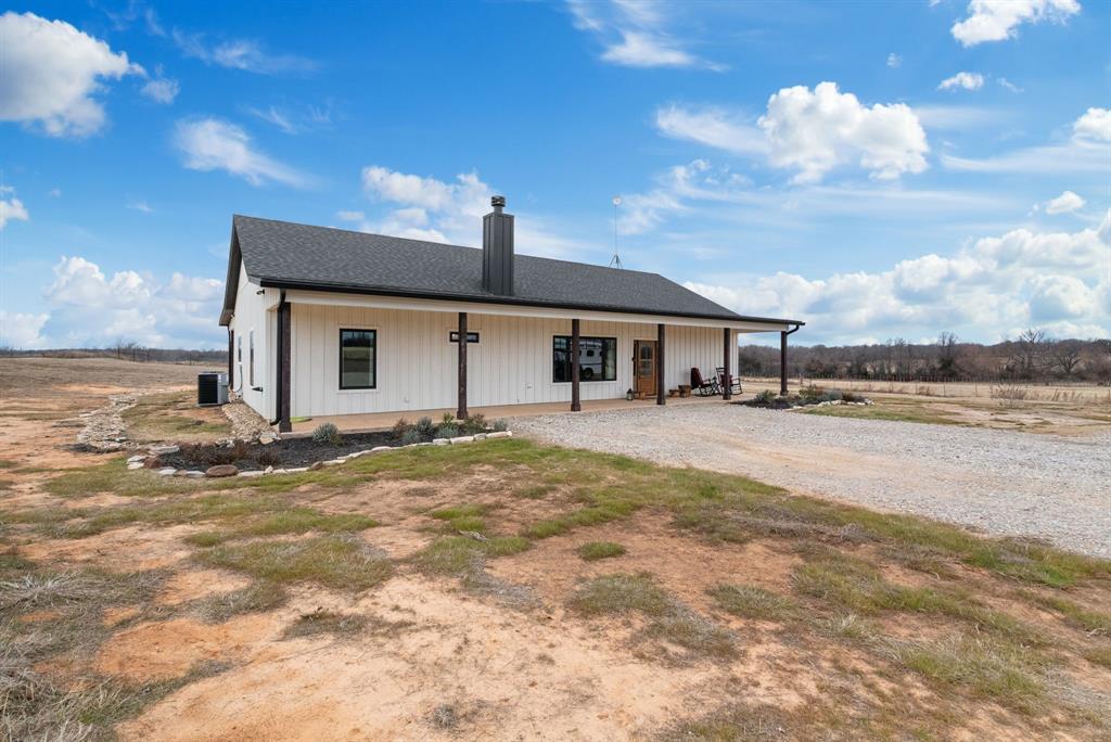800 Fox Road Property Photo