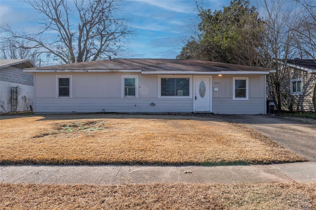 2000 Alison Avenue Property Photo